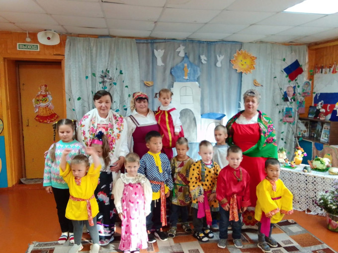 Праздник "Здравствуй, батюшка Покров!" Праздник "Здравствуй, батюшка Покров!".